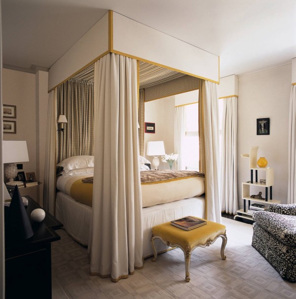 Veere Grenney's bedroom at his new London apartment featured in the October, 2013, issue of The World of Interiors.