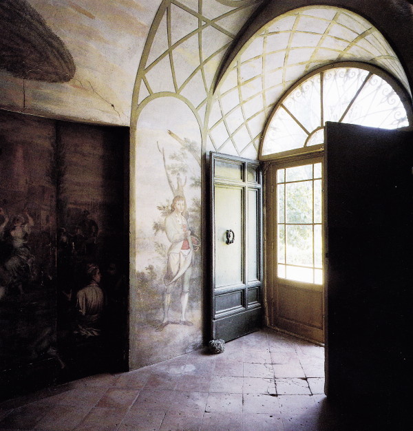 Long gallery, Villa di Geggiano. Photo by Derry Moore.