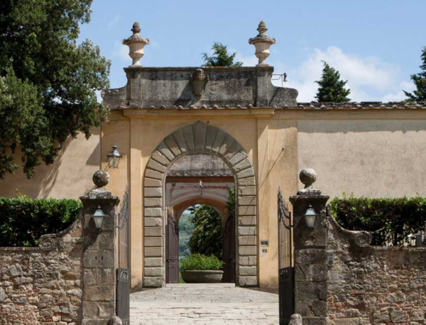 Main Entrance-Villa la Rose-Ferragamo