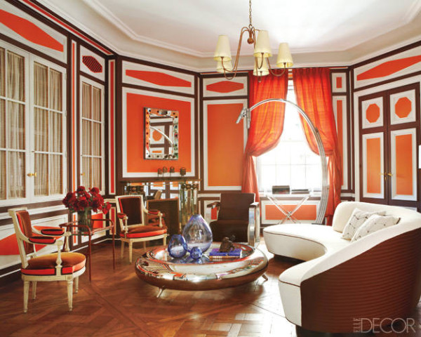 A classical-moderne salon decorated by Robert Couturier in New York. Architectural Digest; photo by William Abranowicz.
