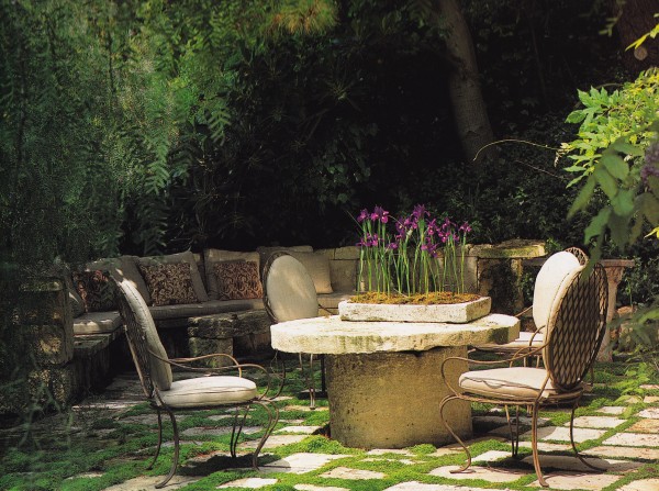 Rose Tarlow sculted a seating area out of stone for a terrace at her Los Angeles home. Photo by Tim Street-Porter.