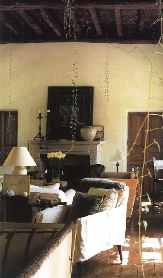 The pastoral aesthetic of Rose Tarlow's living area defied its Los Angeles setting. From The Private House.