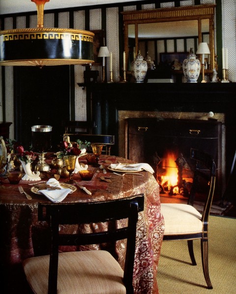 The living room in Bunny William's and John Rosselli's Connecticut country house. From An Affair With a House.