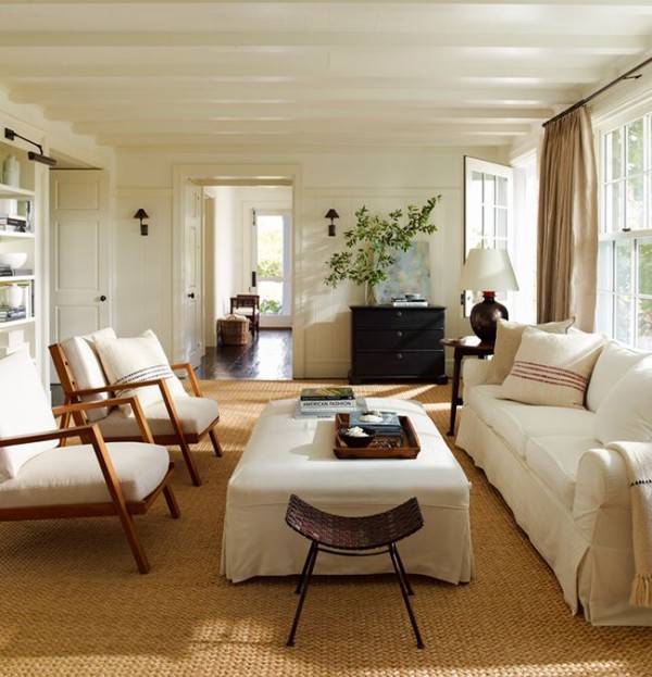 A Wainscott. Hamptons. retreat by Sawyer Berson featured on Savvy Home.