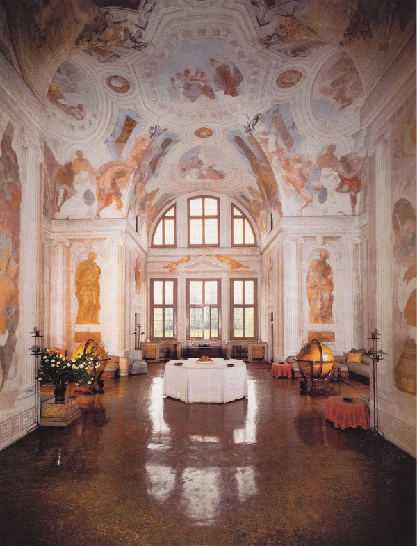 Central Hall-Villa Foscari-Andrea Palladio-Photo Paolo Martin