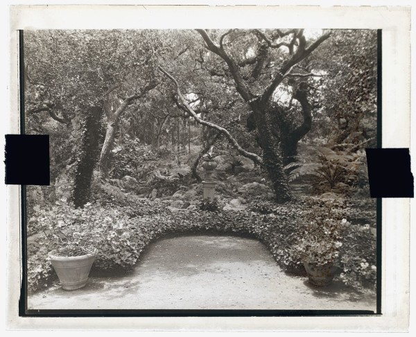 Las Tejas+Montecito-Gardens photographed by Frances Benjamin Johnston-1923